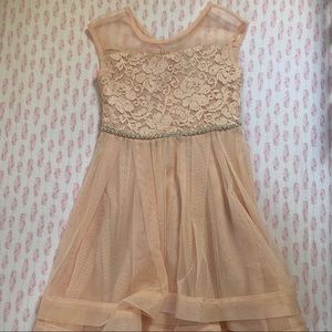 Soft pink dress with tie on back, zipper